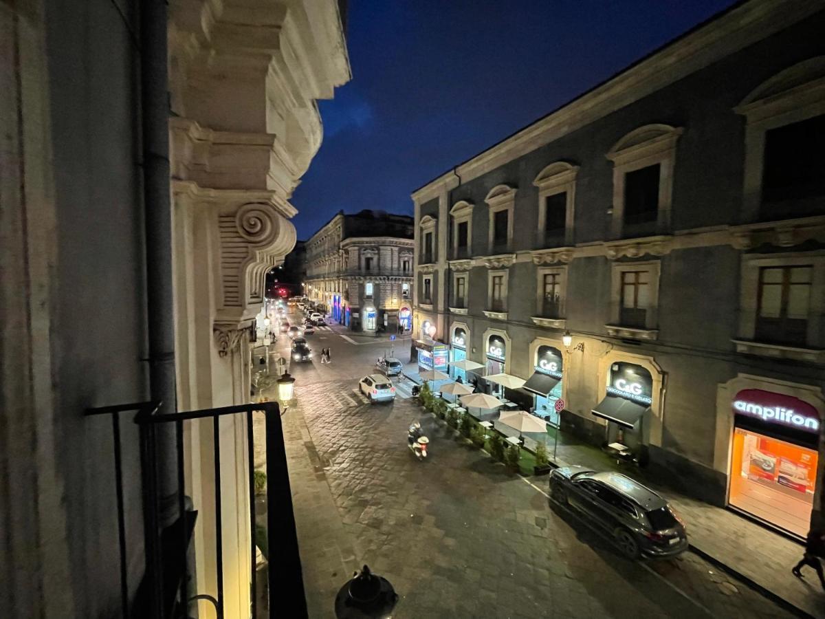 Casa Vacanze Il Duomo Catania-Fontanarossai nemzetközi repülőtér Kültér fotó